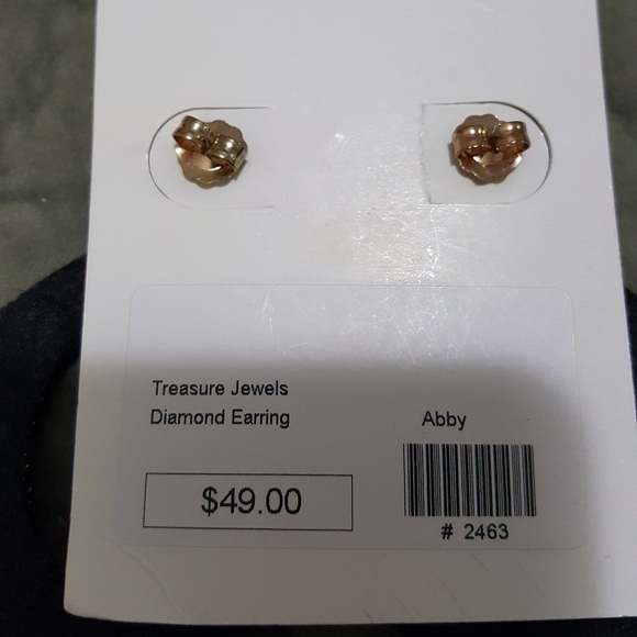 Treasure Jewels Beaded Earrings - Picture 3 of 3